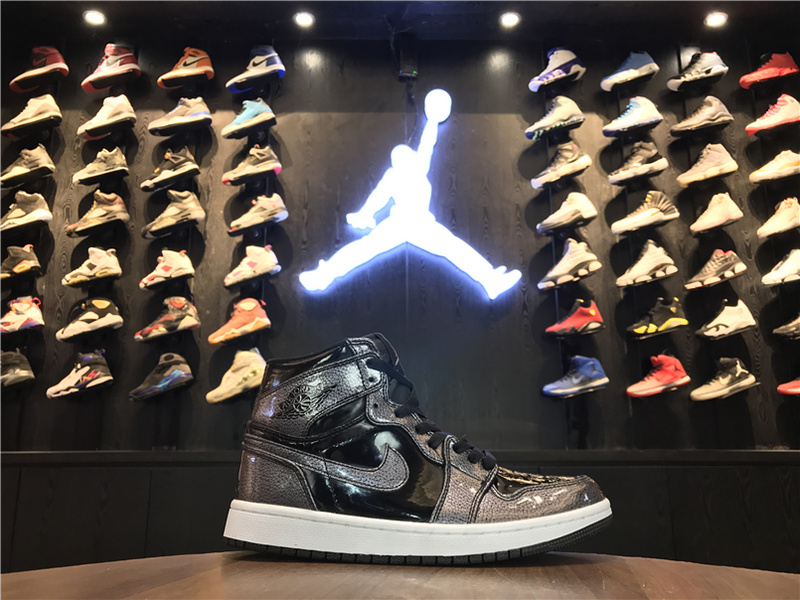 Air Jordan 1 High Space Jam 332550 017